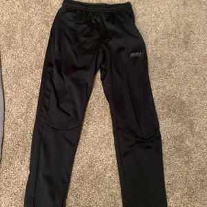 Black Nike Youth XL SweatPants